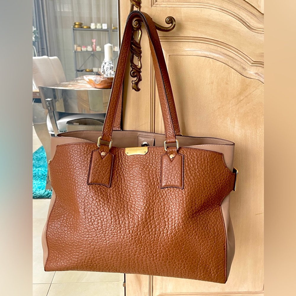100% Authentic BURBERRY Large tote bag.
